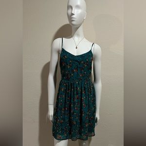 Medium Size Gorgeous Dark green Floral
